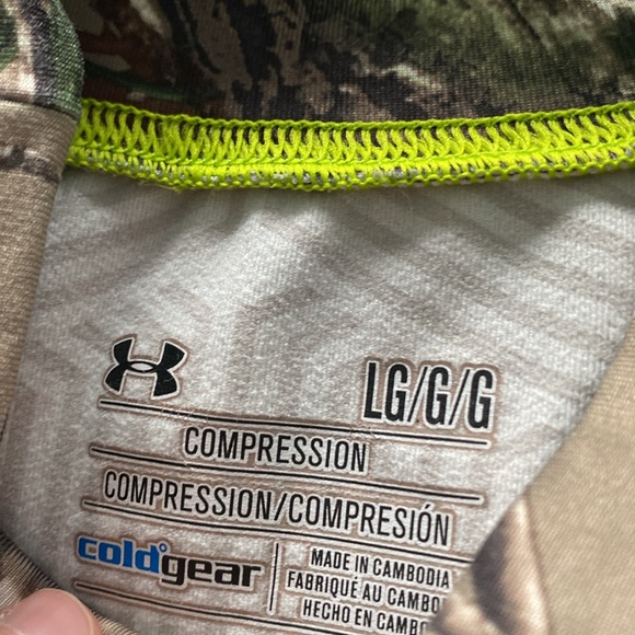 Unisex camo under armor🌲🪵 - Picture 2 of 3